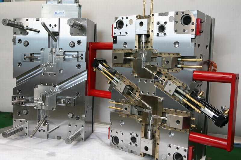 深圳精密塑胶模具厂.jpg 深圳精密塑胶模具厂.jpg